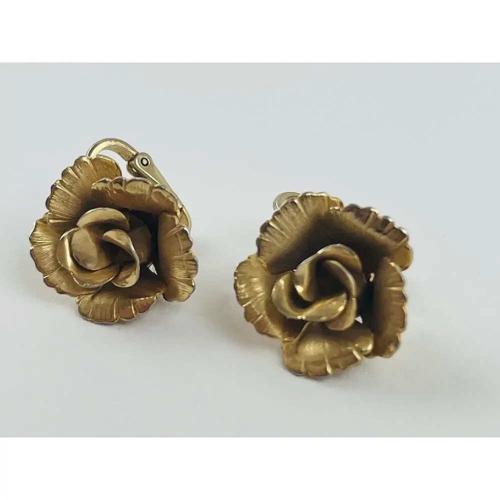 Lisner Open Rose Flower Clip On Earrings Gold Tone Jewelry Vintage Granny 3D Chu - Picture 5 of 13